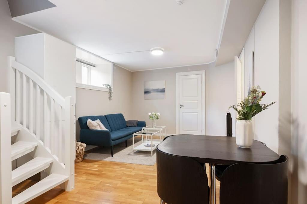 New! Modern City Apt: Central W/ Private Entrence Bergen Kültér fotó